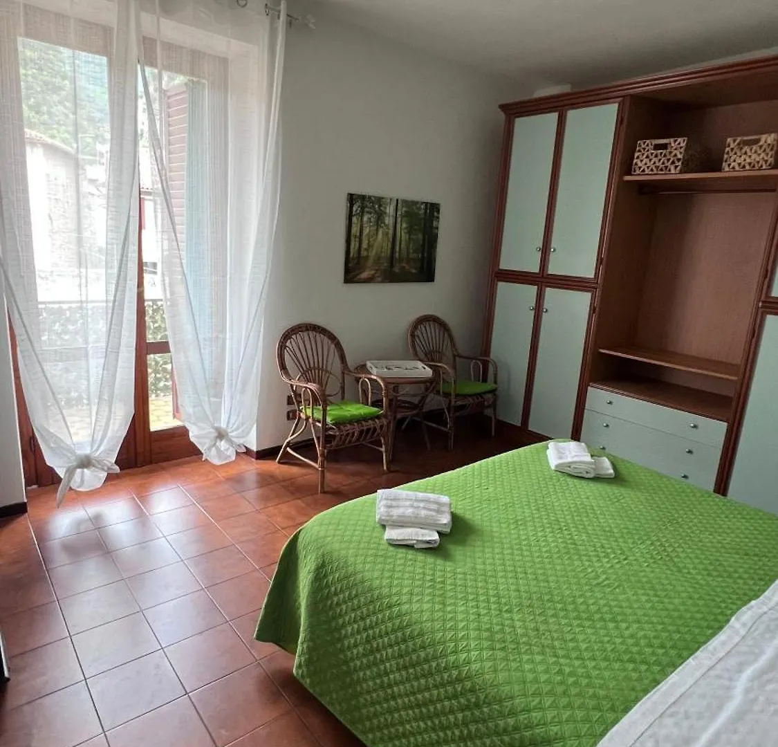 Casa Caterina 2 Storey House, With A Mountain View Toscolano Maderno Holiday home